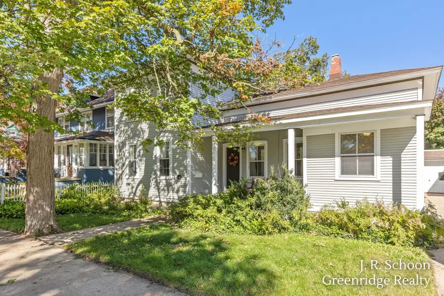 93 W 12th Street, Holland, MI 49423 - #3