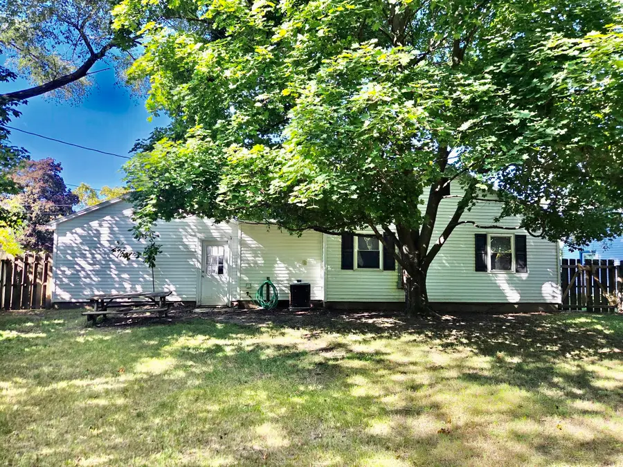 310 N Clinton Street, Saint Louis, MI 48880 - #2