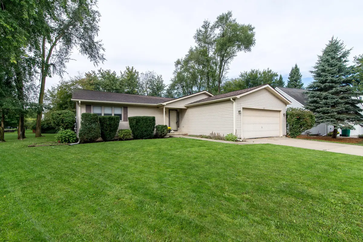 1371 Maplewood Drive, Saline, MI 48176 - #1