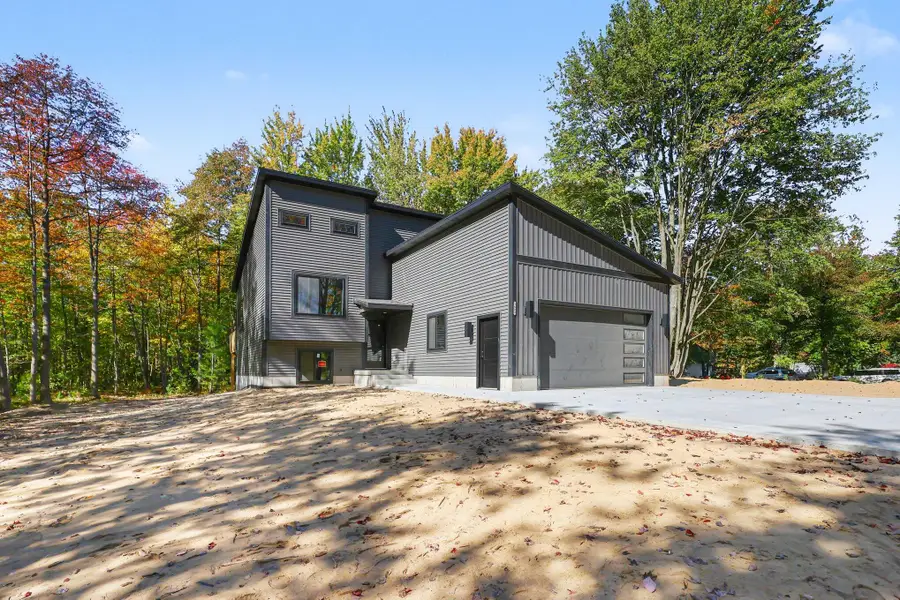 3803 S Brooks Road, Muskegon, MI 49444 - #3