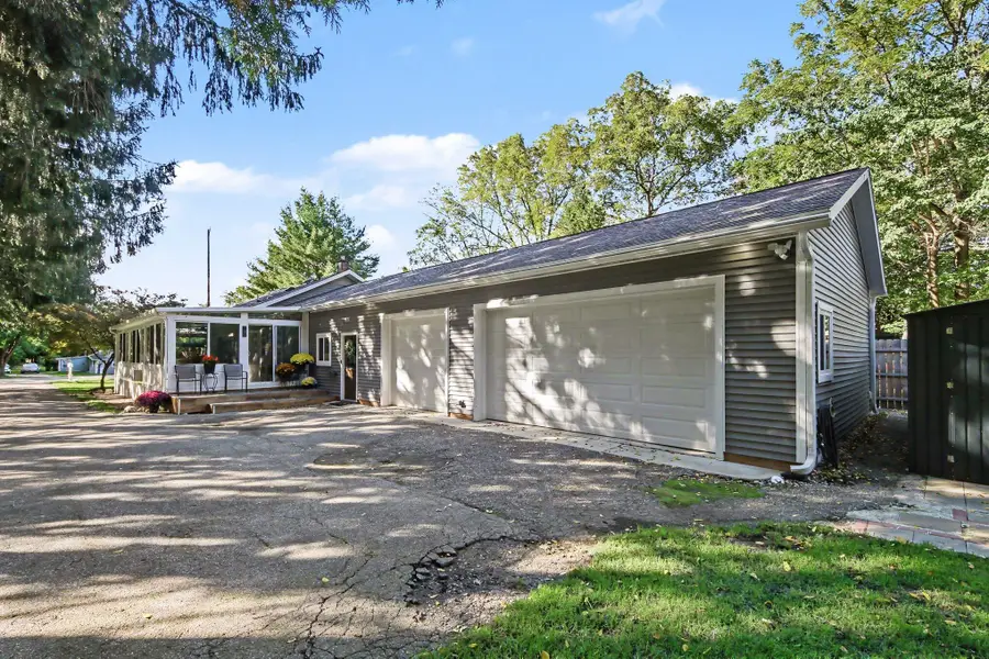 1328 Maplerow Avenue Nw, Grand Rapids, MI 49534 - #2