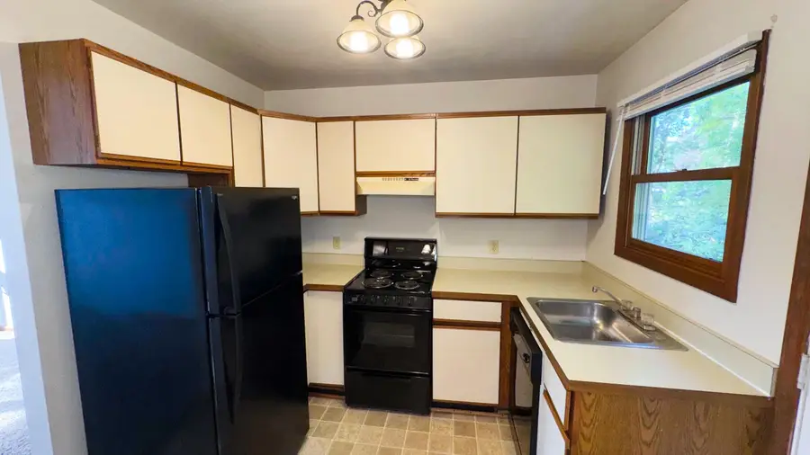154 Irwin Street #15, Brooklyn, MI 49230 - #2