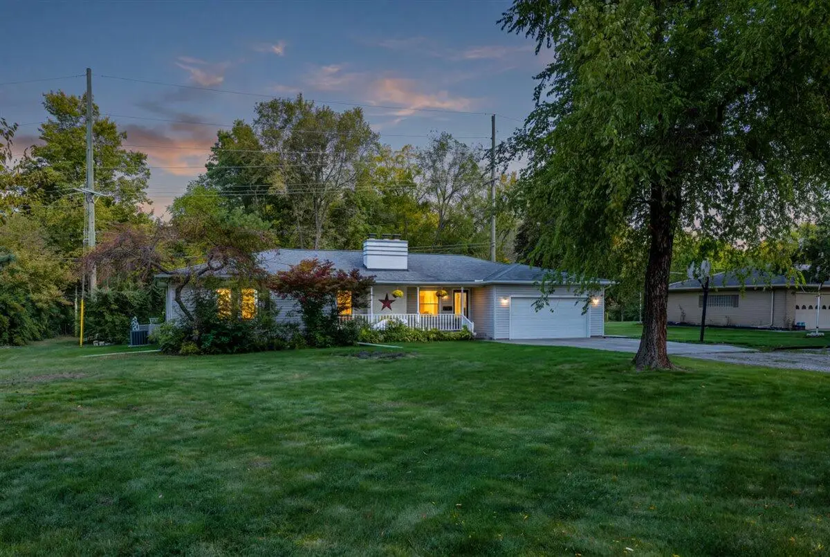 461 E Monroe Street, Dundee, MI 48131 - #1