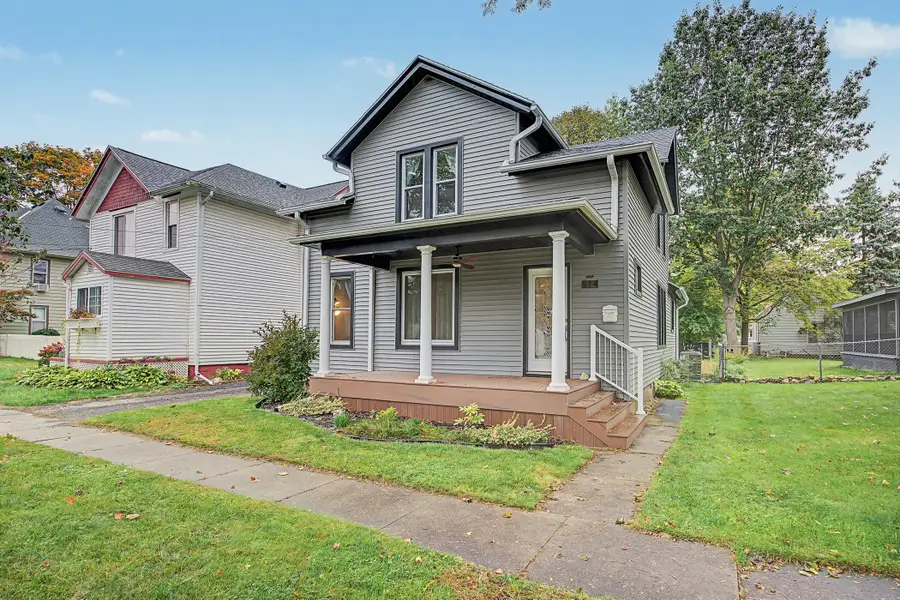 514 W Green Street, Marshall, MI 49068 - #2