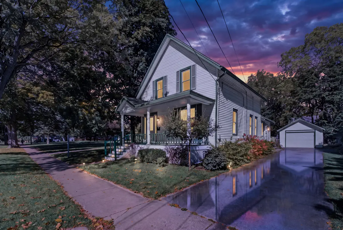 620 W Mansion Street, Marshall, MI 49068 - #1