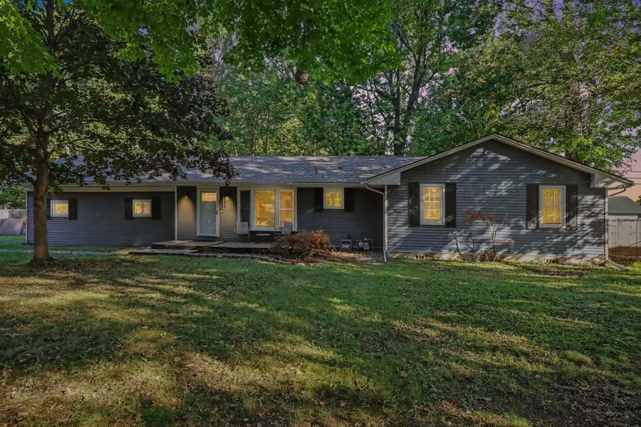 20752 Newman Drive, Brownstown, MI 48183 - #2