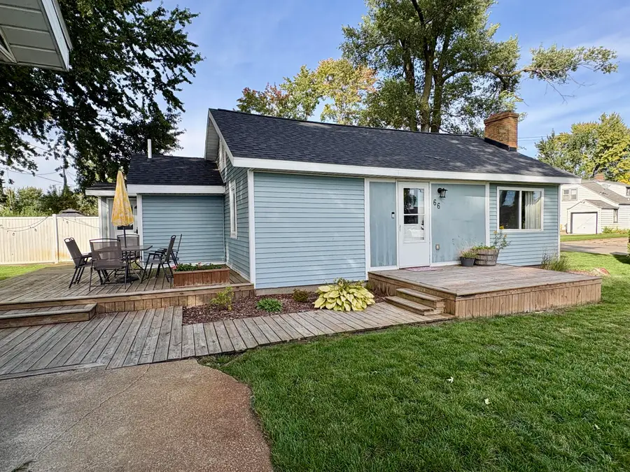 66 Lakeview Avenue, Norton Shores, MI 49444 - #2