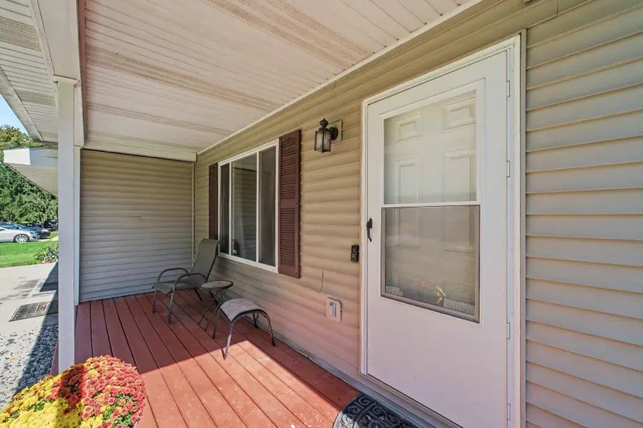 11936 Harvard Avenue Ne, Rockford, MI 49341 - #2
