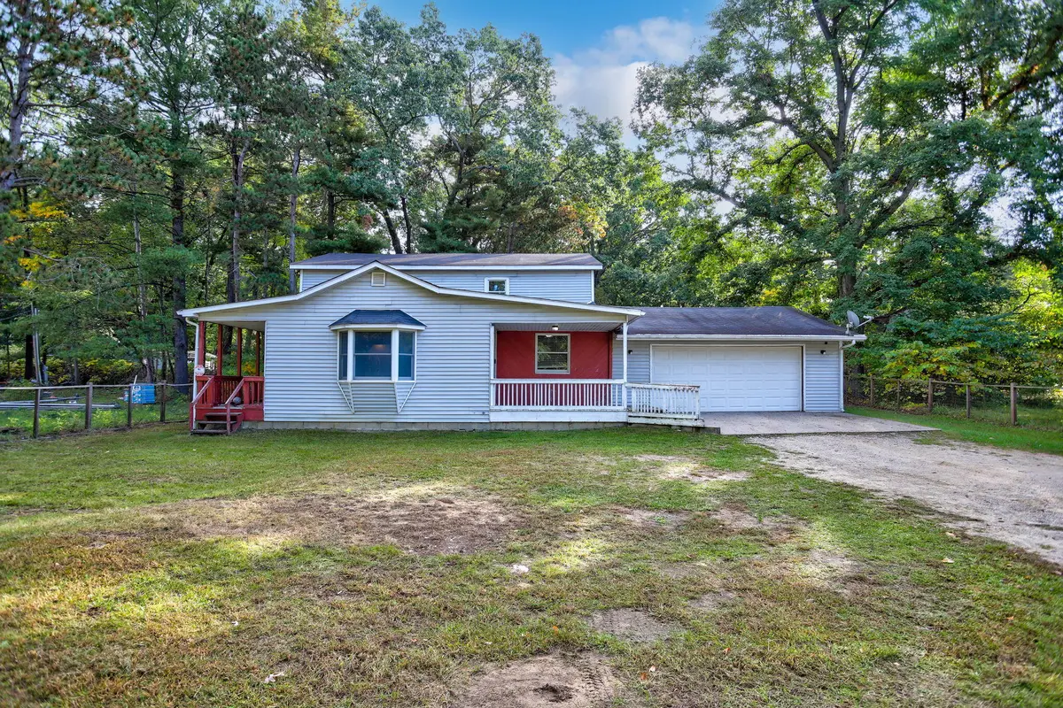 907 Second Street, Pullman, MI 49450 - #1