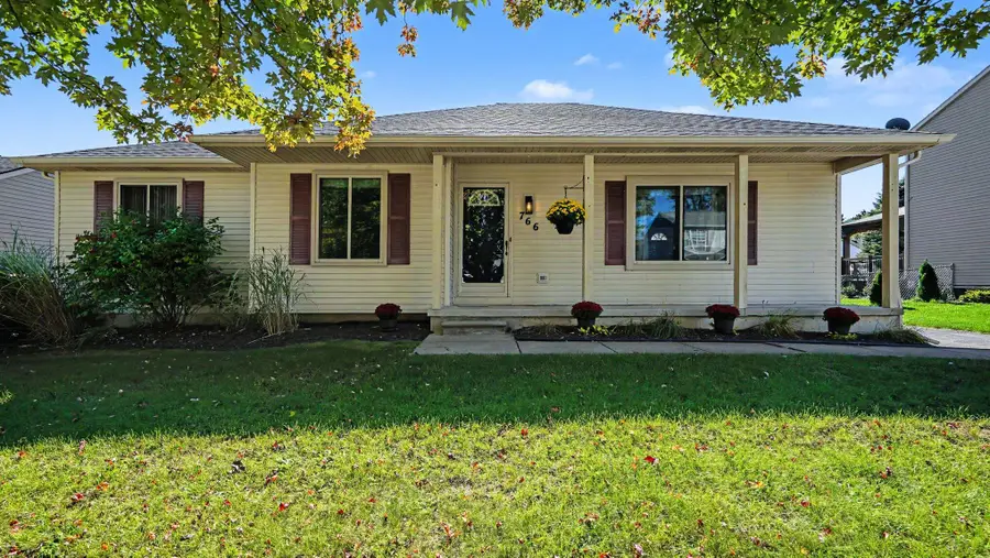 766 Cricket Xing, Pinckney, MI 48169 - #2