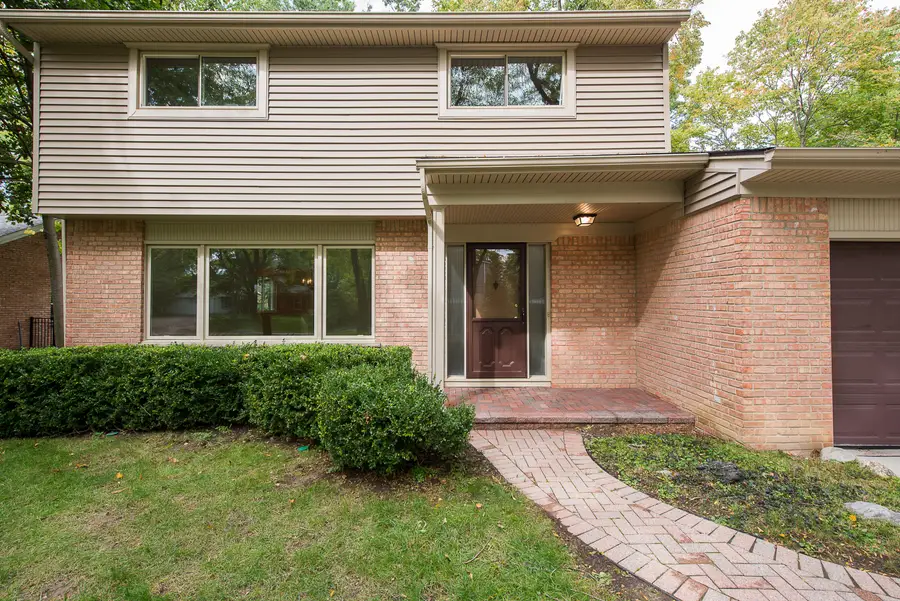 3565 Chatham Way, Ann Arbor, MI 48105 - #2