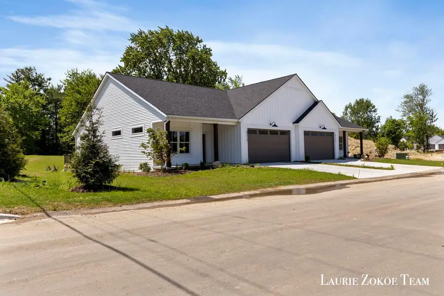 4319 Tallman Woods Drive Nw #7, Grand Rapids, MI 49534 - #2