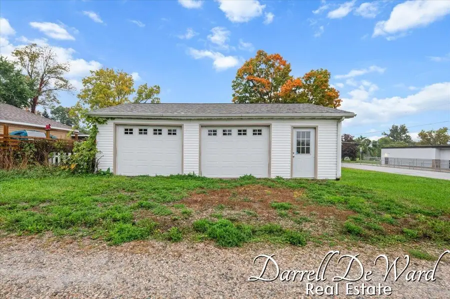 601 W Main Street, Mecosta, MI 49332 - #3