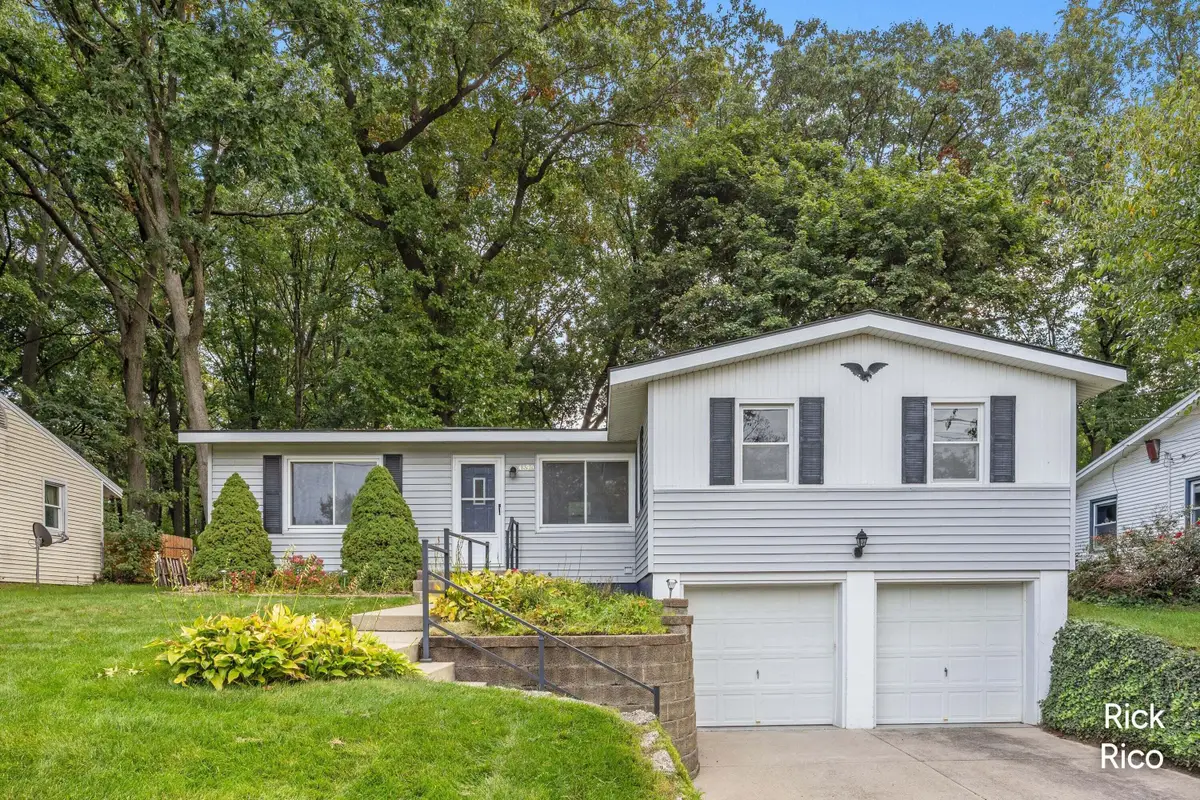 4890 Burgis Avenue Se, Kentwood, MI 49508 - #1