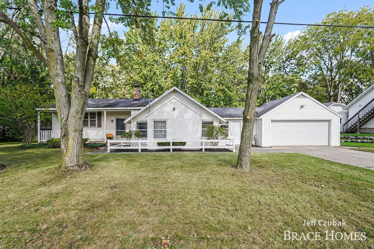 23 Tyler Street Sw, Grandville, MI 49418 - #1