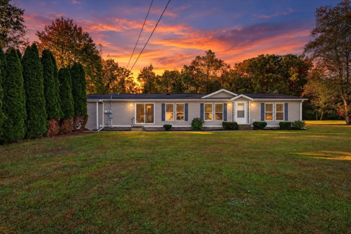 8655 Elm Lane, Saranac, MI 48881 - #1