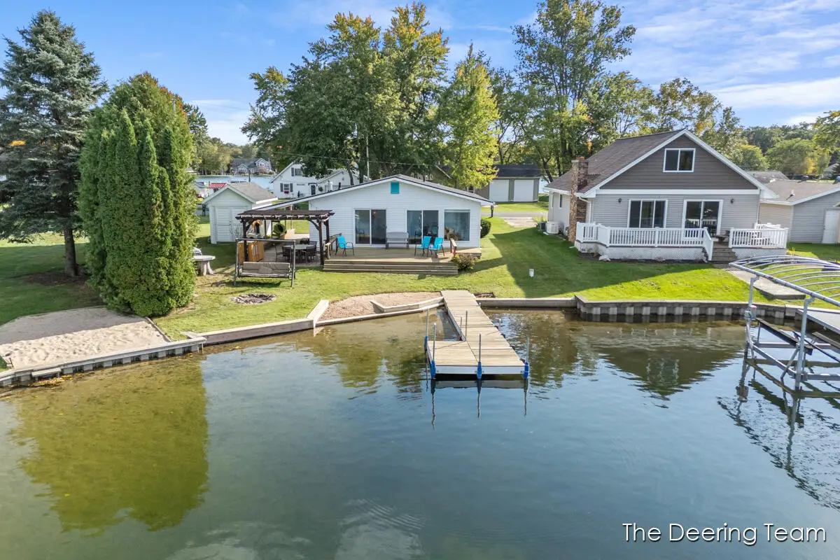 8660 Navaho Trail, Howard City, MI 49329 - #1