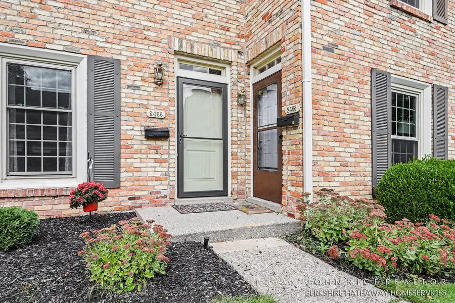 2466 Abbington Drive Se, Grand Rapids, MI 49506 - #2