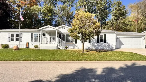 3485 Cloverfield Drive, Cedar Springs, MI 49319