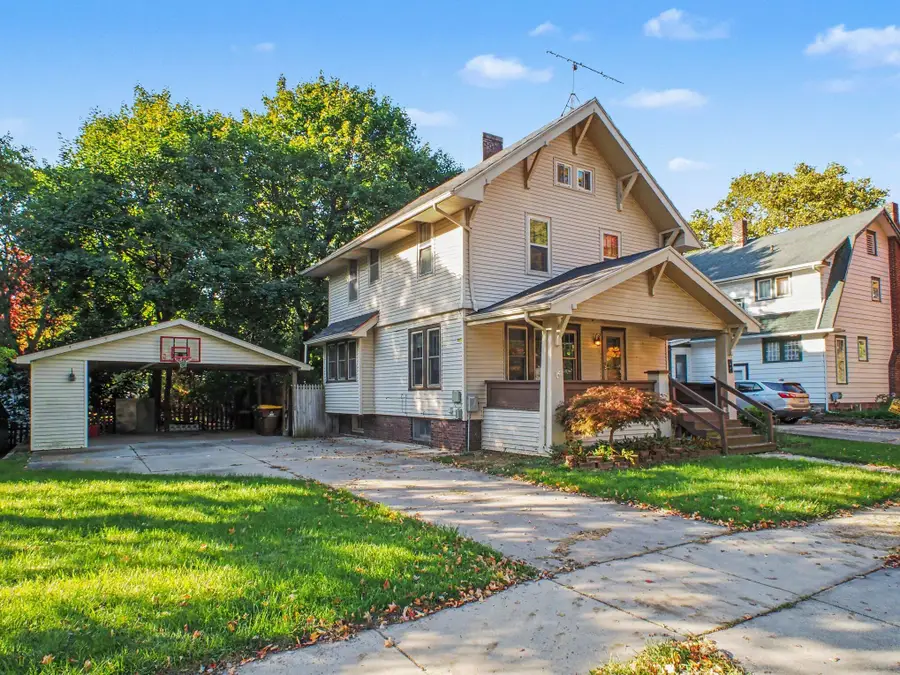 208 Walnut Street, Alma, MI 48801 - #3