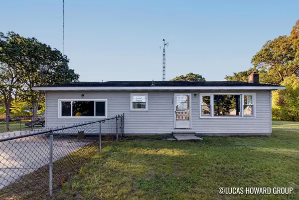 1483 Yarmouth Avenue, Norton Shores, MI 49444