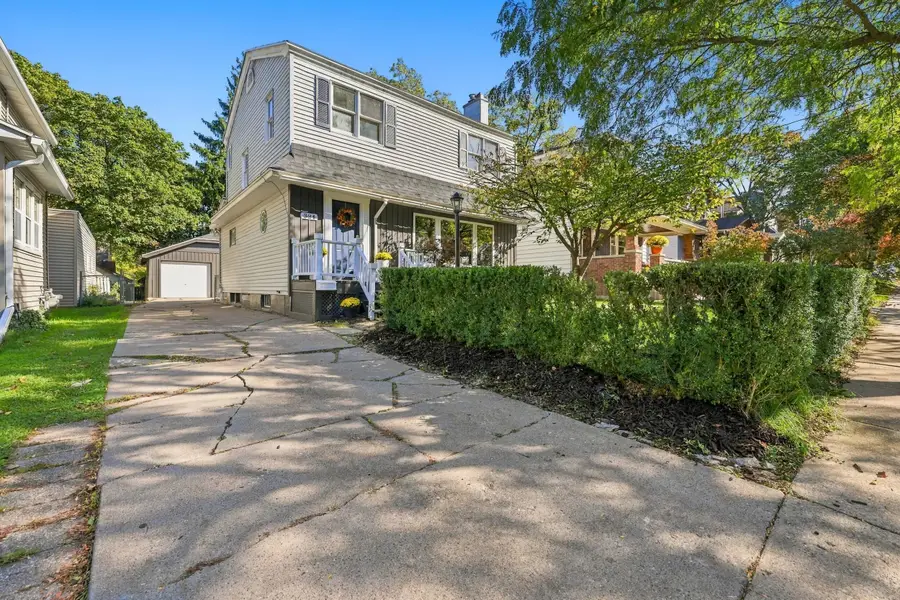 324 Gladstone Drive Se, East Grand Rapids, MI 49506 - #2