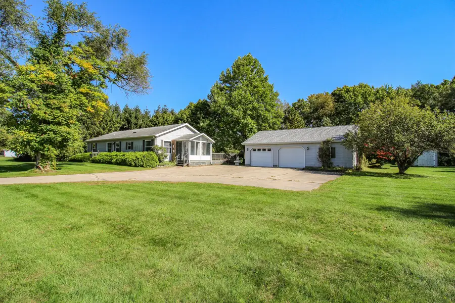 1115 Elm Street, Three Rivers, MI 49093 - #3