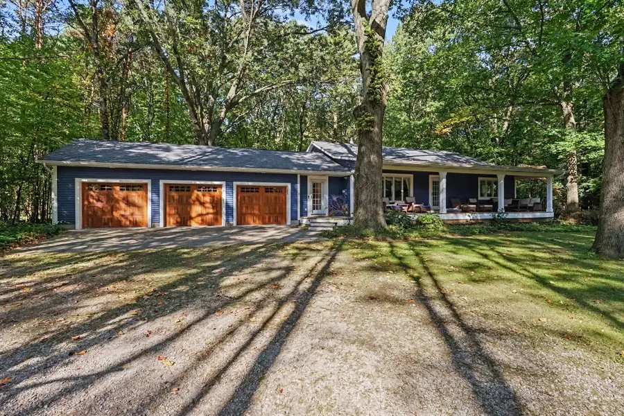 15758 Vineyard Street, Spring Lake, MI 49456 - #2