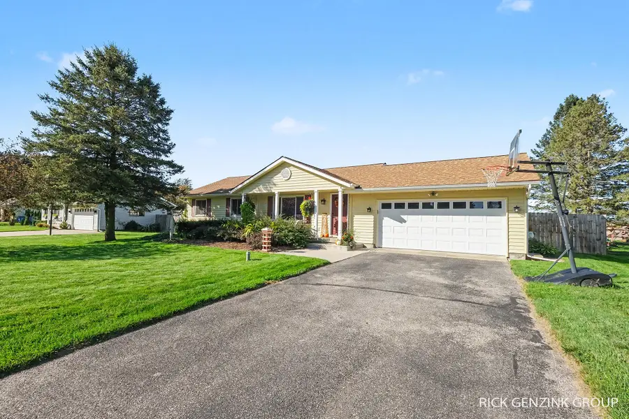 635 Forstrom Drive Se, Lowell, MI 49331 - #3