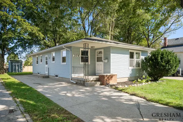 309 E 12th Street, Holland, MI 49423