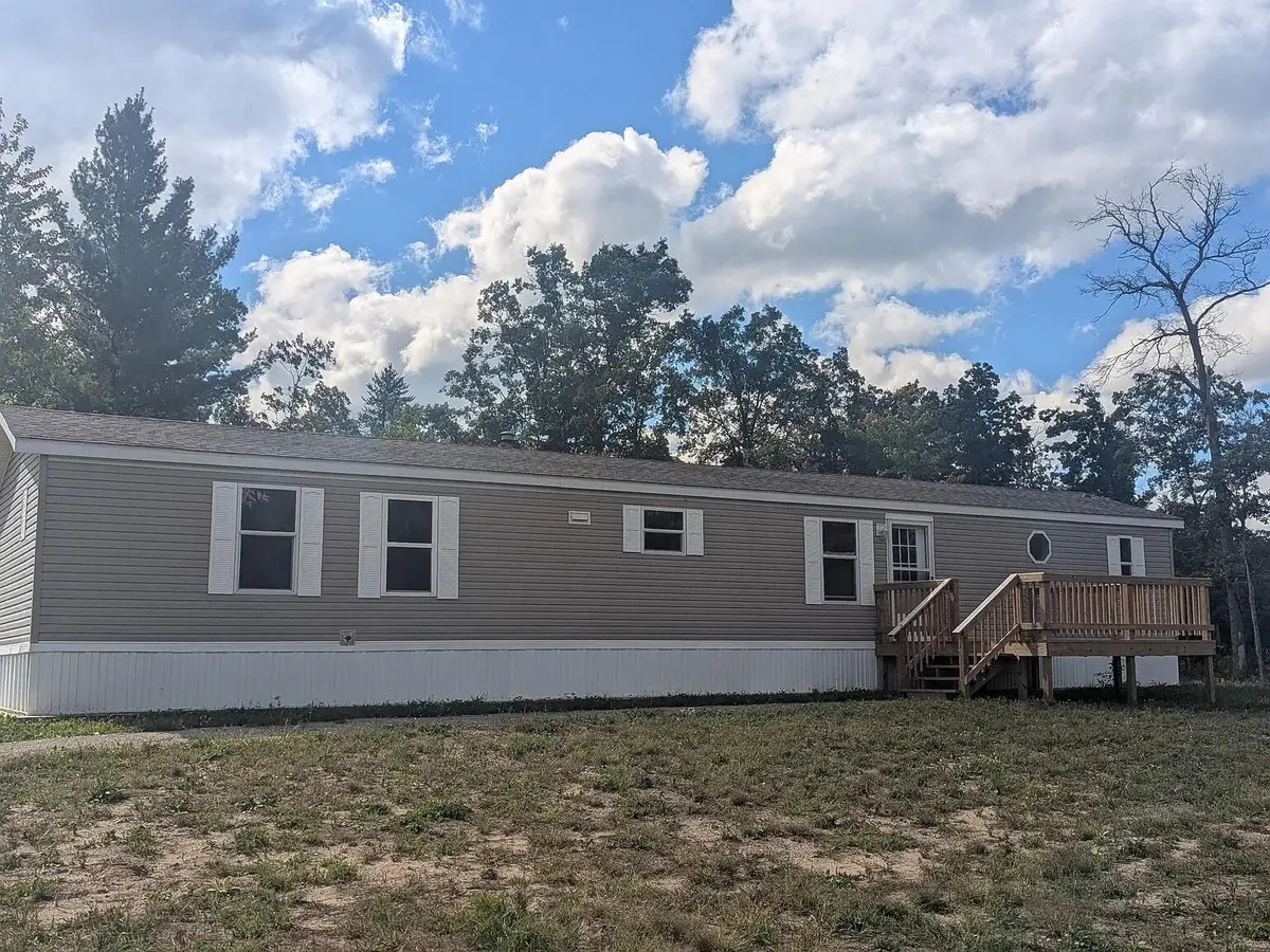 1158 E 24th Street, White Cloud, MI 49349 - #1