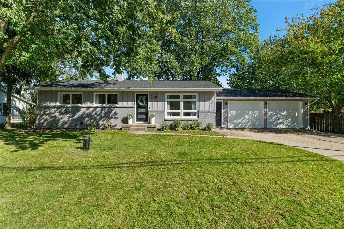 200 Vine Street Se, Caledonia, MI 49316 - #1