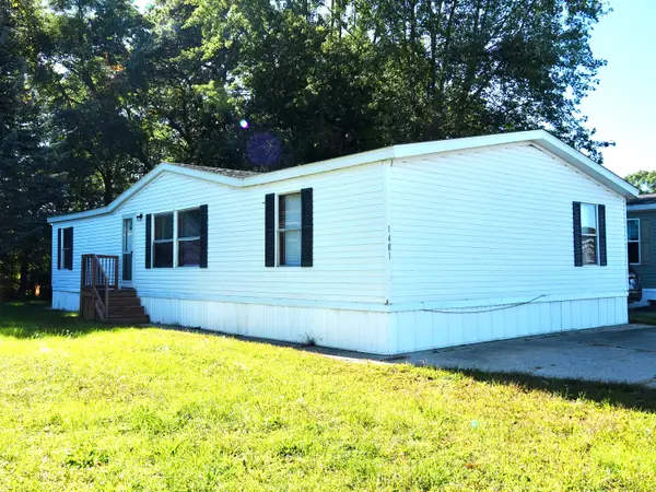 1481 Kenora Street, Norton Shores, MI 49444