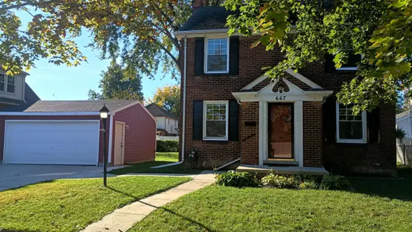 667 North Drive, Wyandotte, MI 48192