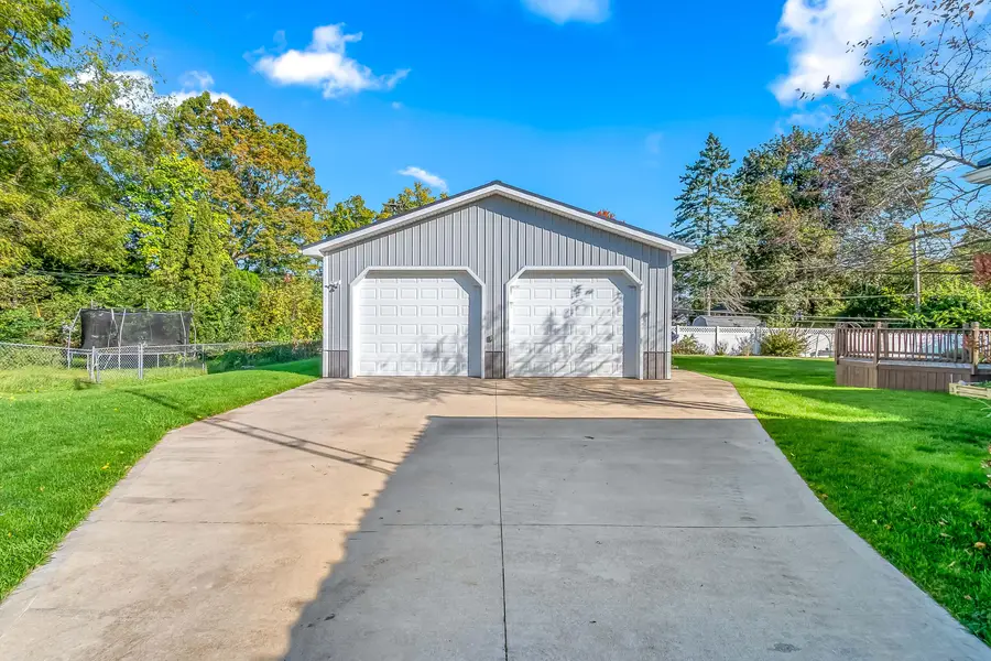 31 W Hallett Street, Hillsdale, MI 49242 - #2