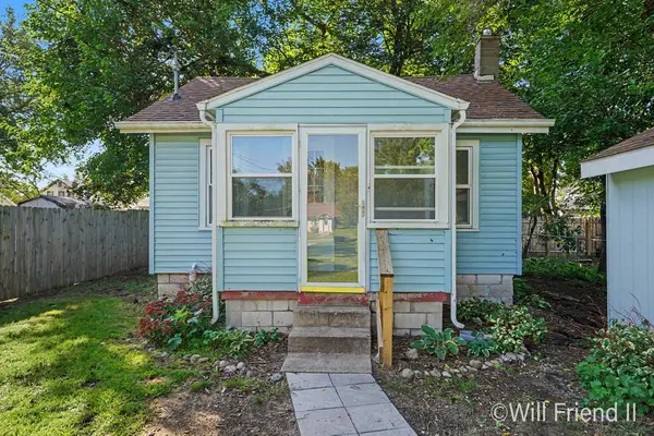 36 34th Street Se, Wyoming, MI 49548