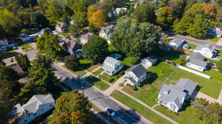 225 E Lincoln Street, Hastings, MI 49058 - #3