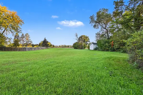 W D Avenue, Kalamazoo, MI 49009