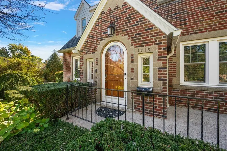 1315 W Stadium Boulevard, Ann Arbor, MI 48103 - #2