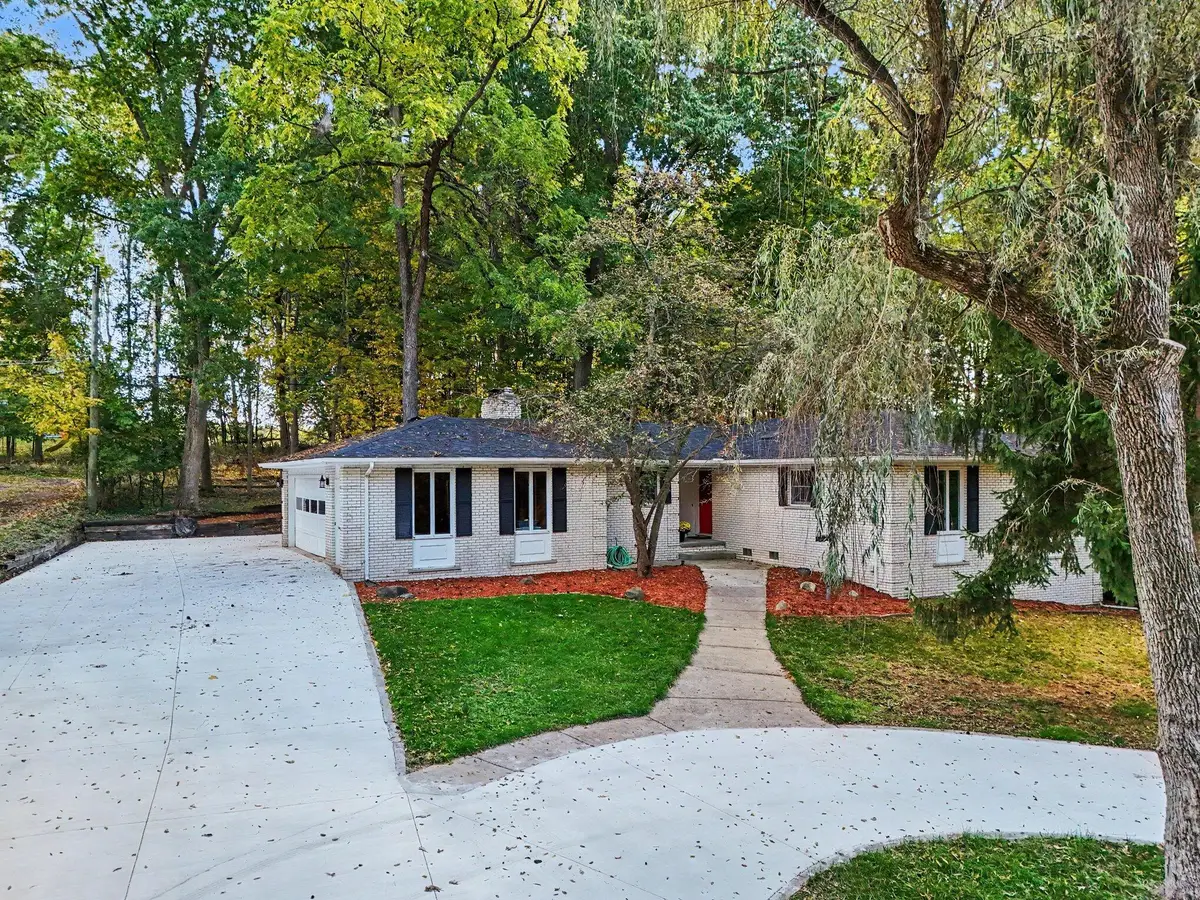 4120 Loch Alpine Drive E, Ann Arbor, MI 48103 - #1