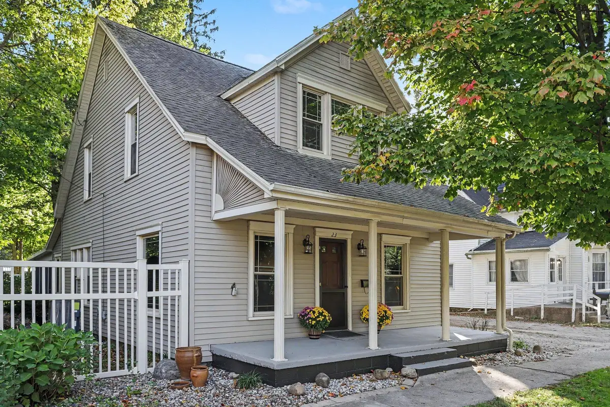 23 Peckham Street, Coldwater, MI 49036 - #1