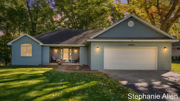 10461 Valley Court, Stanwood, MI 49346