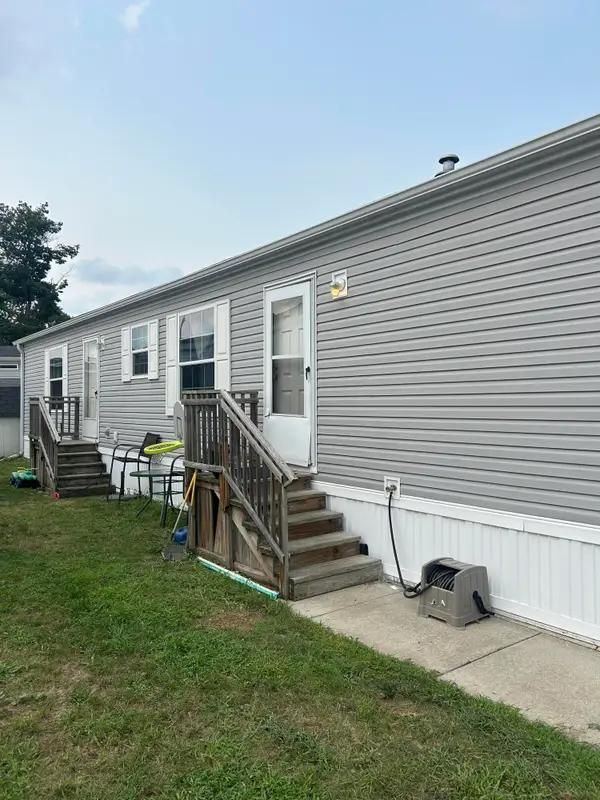 71 Southbrook Street Se, Grand Rapids, MI 49548