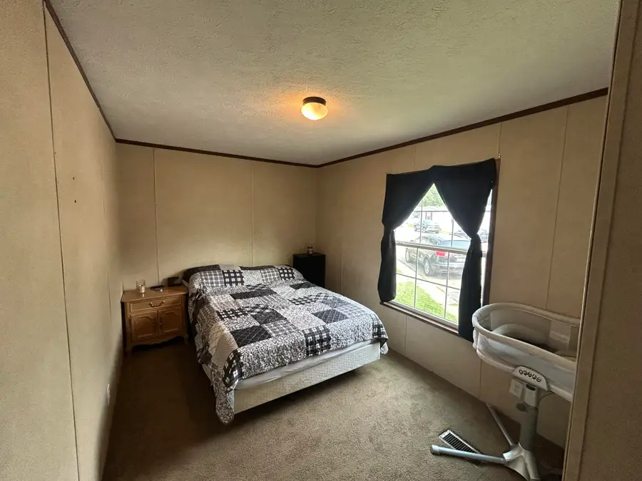 71 Southbrook Street Se, Grand Rapids, MI 49548 - #2