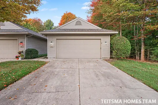 565 Tournament Circle, Norton Shores, MI 49444