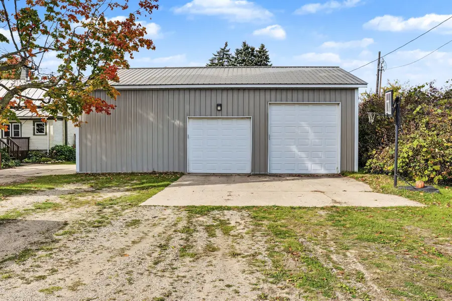 17016 W Kendaville Road, Coral, MI 49322 - #2