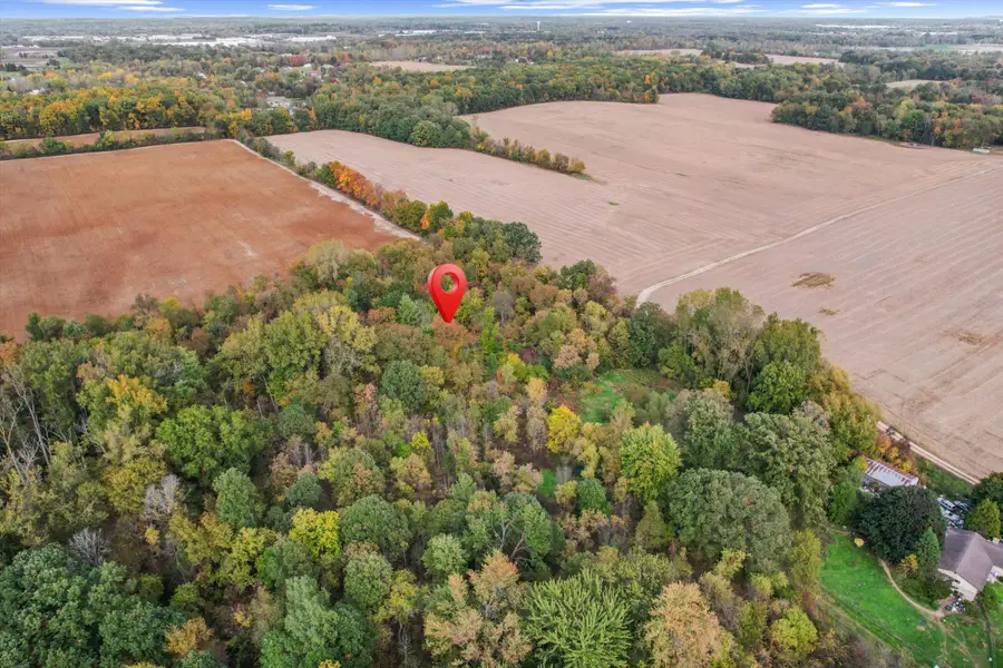 56084 11 Mile Road, South Lyon, MI 48178 - #2