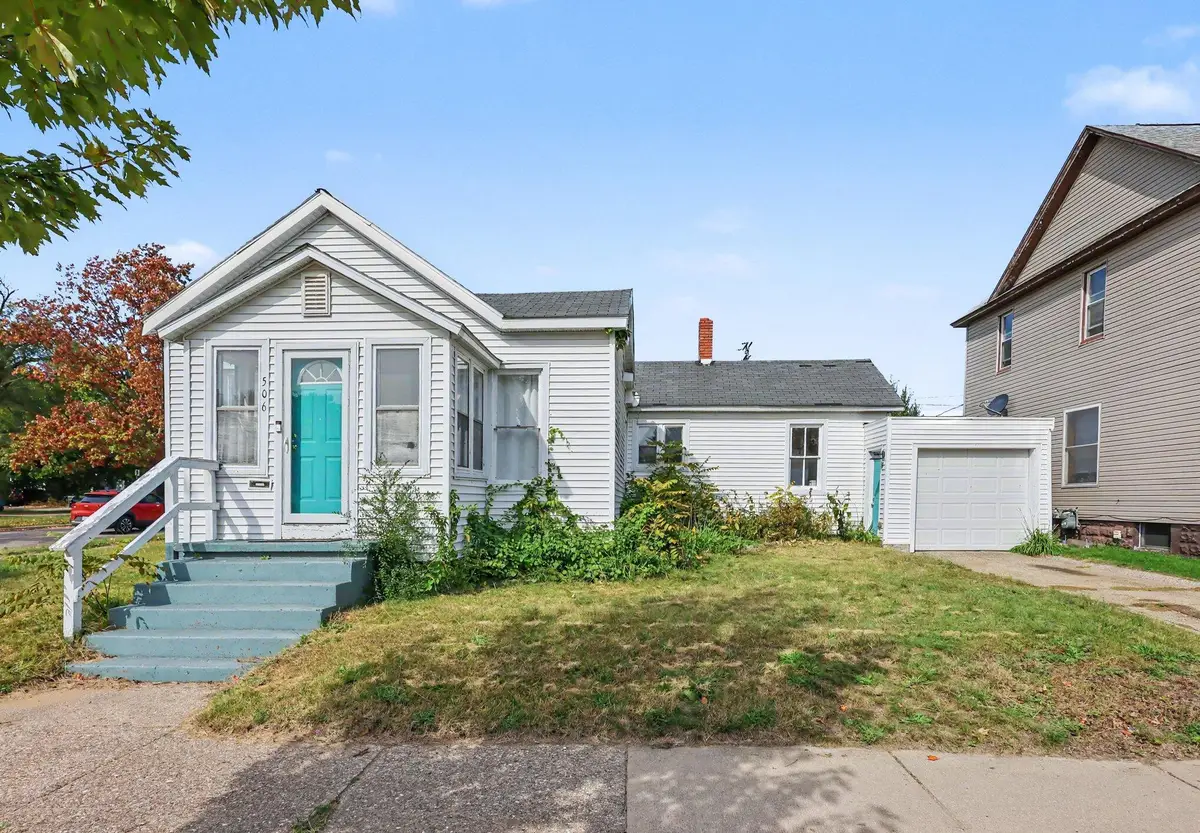 506 W Muskegon Avenue, Muskegon, MI 49440 - #1