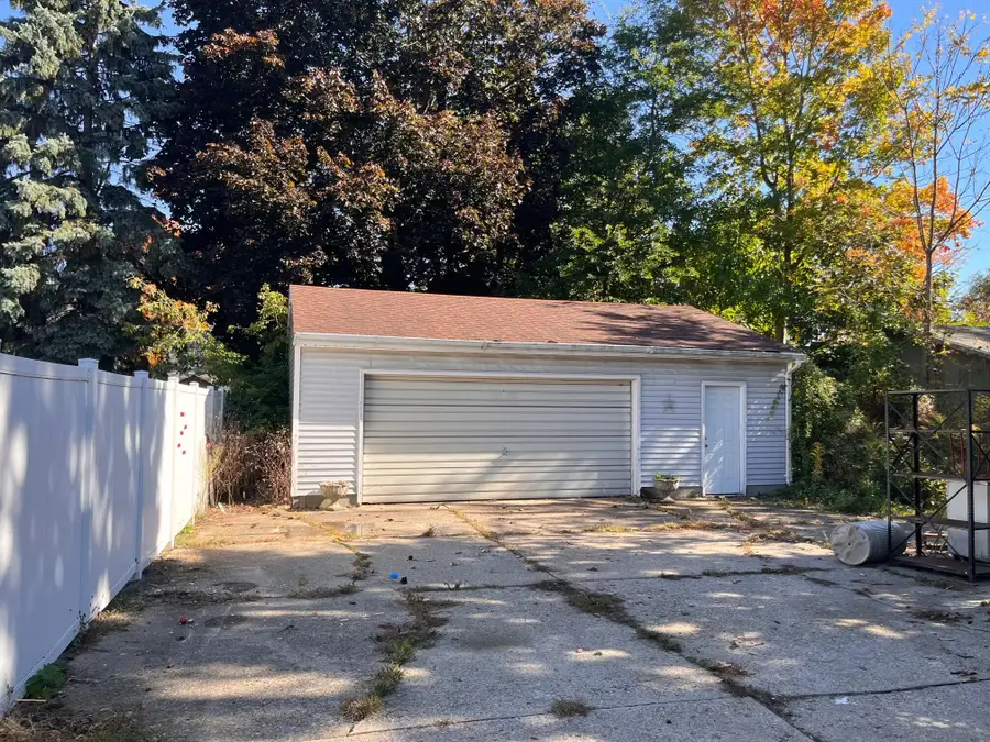 608 N Shiawassee Street, Owosso, MI 48867 - #2