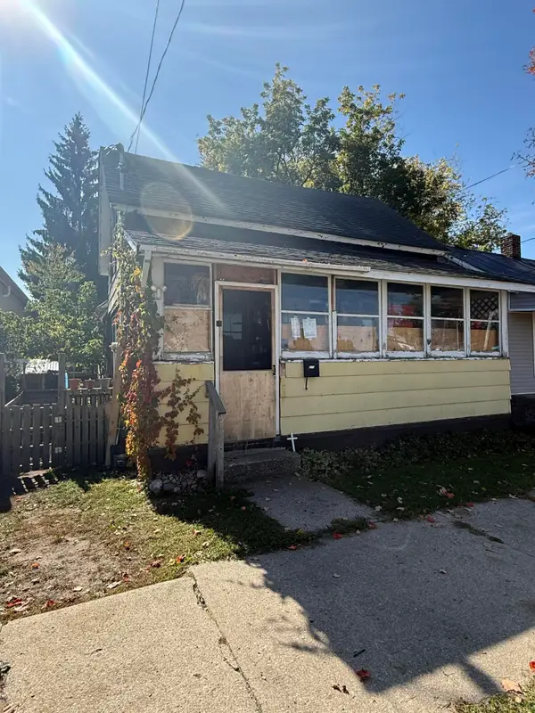 111 Cottage Street, Cadillac, MI 49601